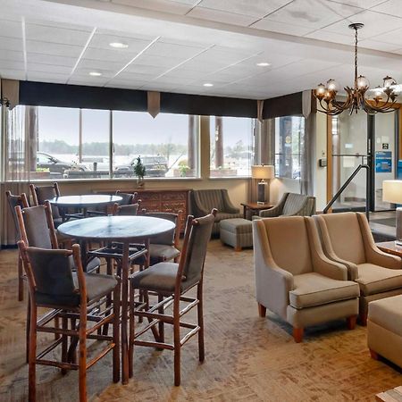 Best Western Plus Concord Inn Миноккуа Экстерьер фото