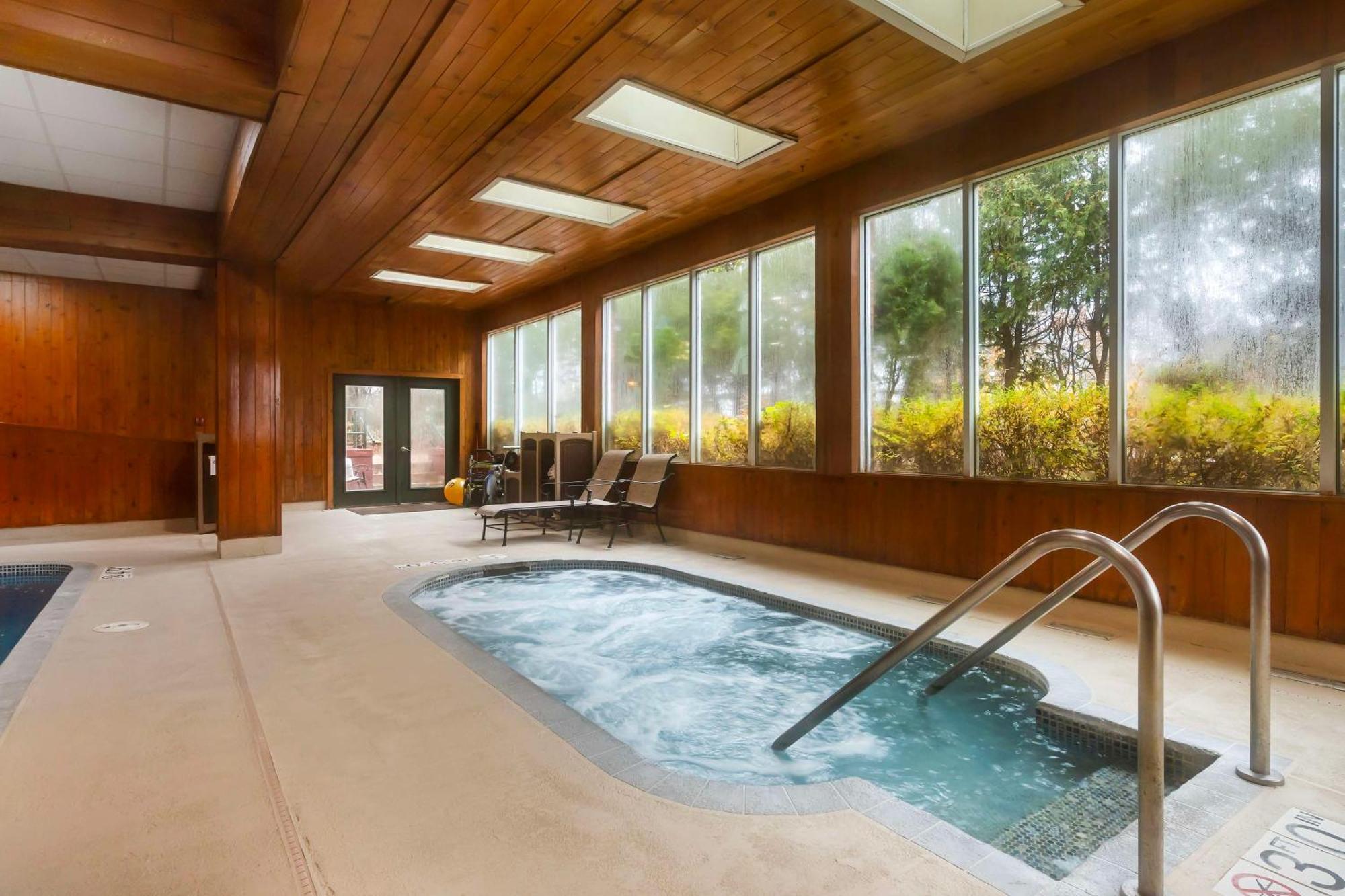 Best Western Plus Concord Inn Миноккуа Экстерьер фото