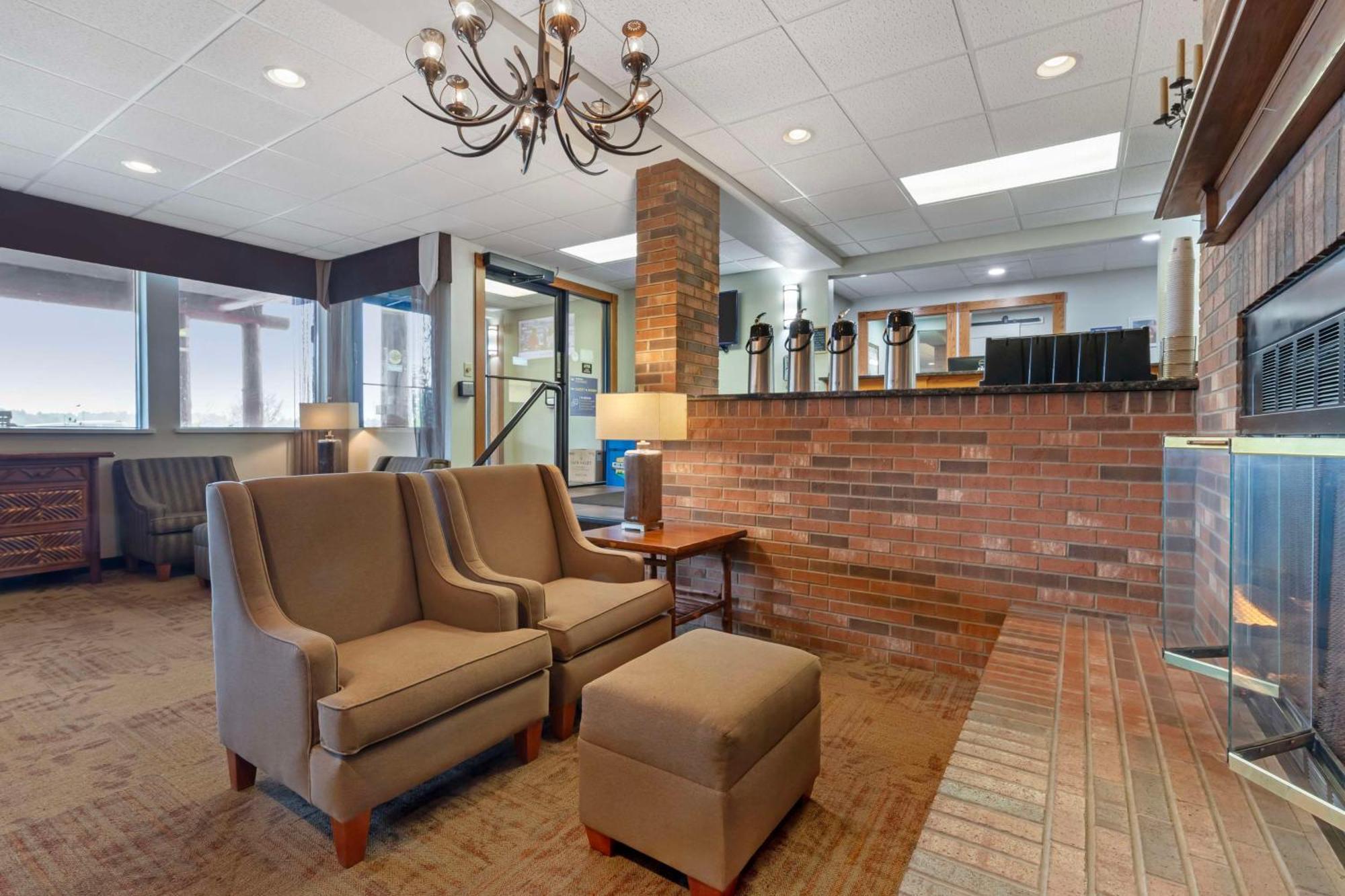 Best Western Plus Concord Inn Миноккуа Экстерьер фото