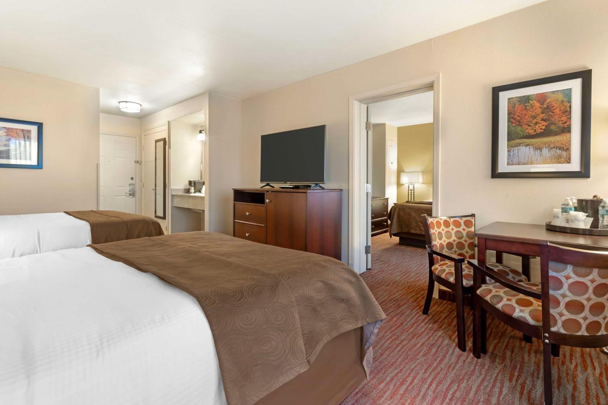 Best Western Plus Concord Inn Миноккуа Экстерьер фото