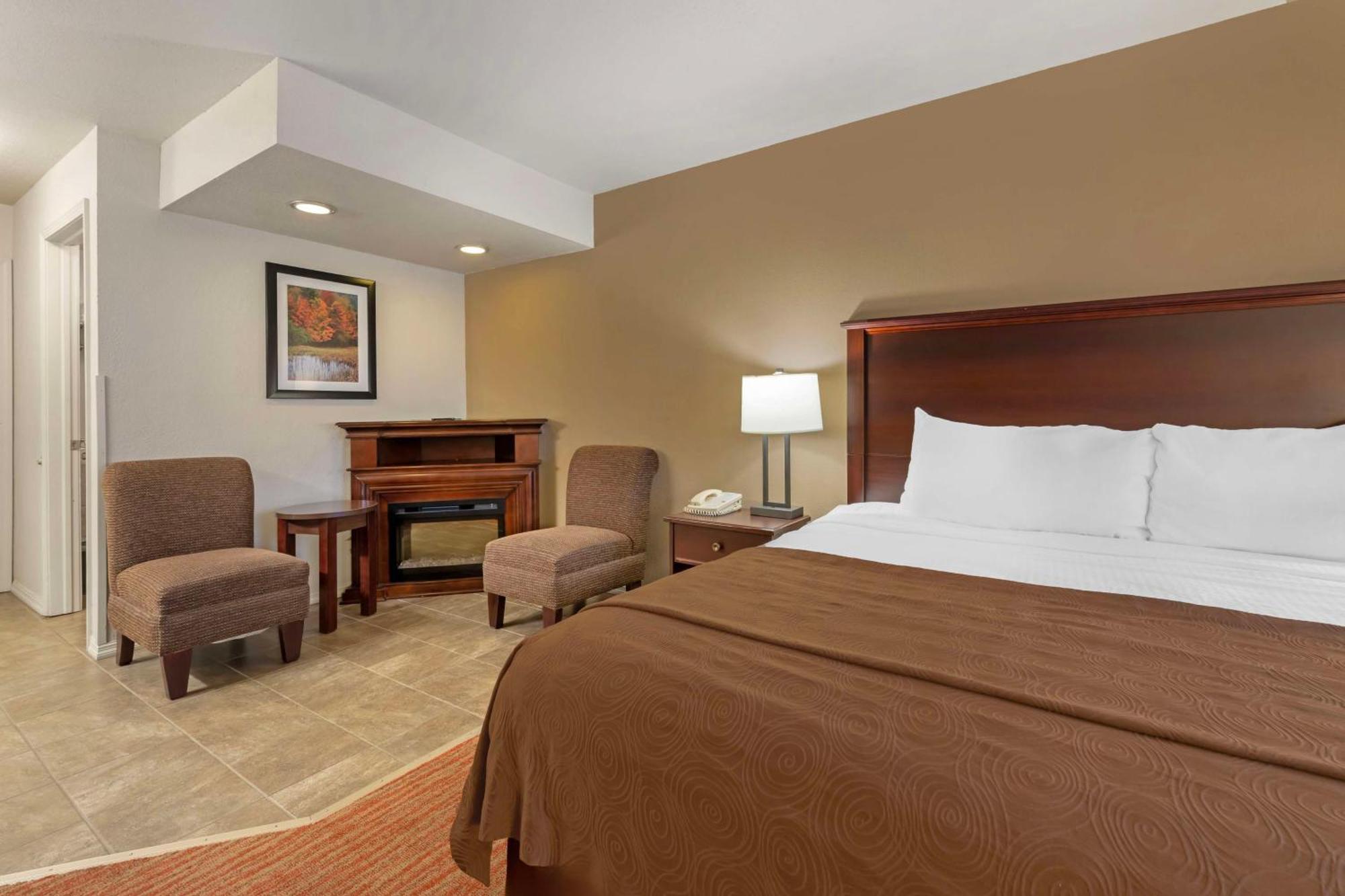 Best Western Plus Concord Inn Миноккуа Экстерьер фото