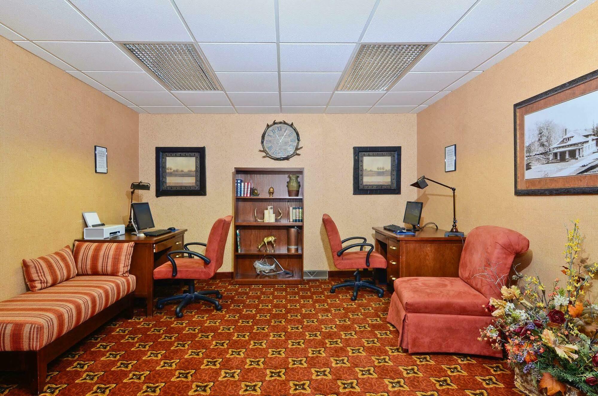 Best Western Plus Concord Inn Миноккуа Экстерьер фото